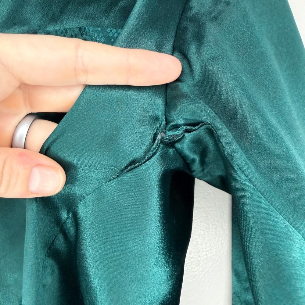 Vintage Victoria's Secret Green Satin Pajama Top Shirt Small Monogram Sleepwear - Picture 4 of 10
